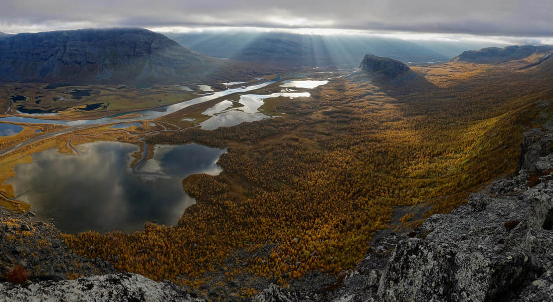 Hiking above the Rapa valley from Skierfe in Sarek National Park, Sweden