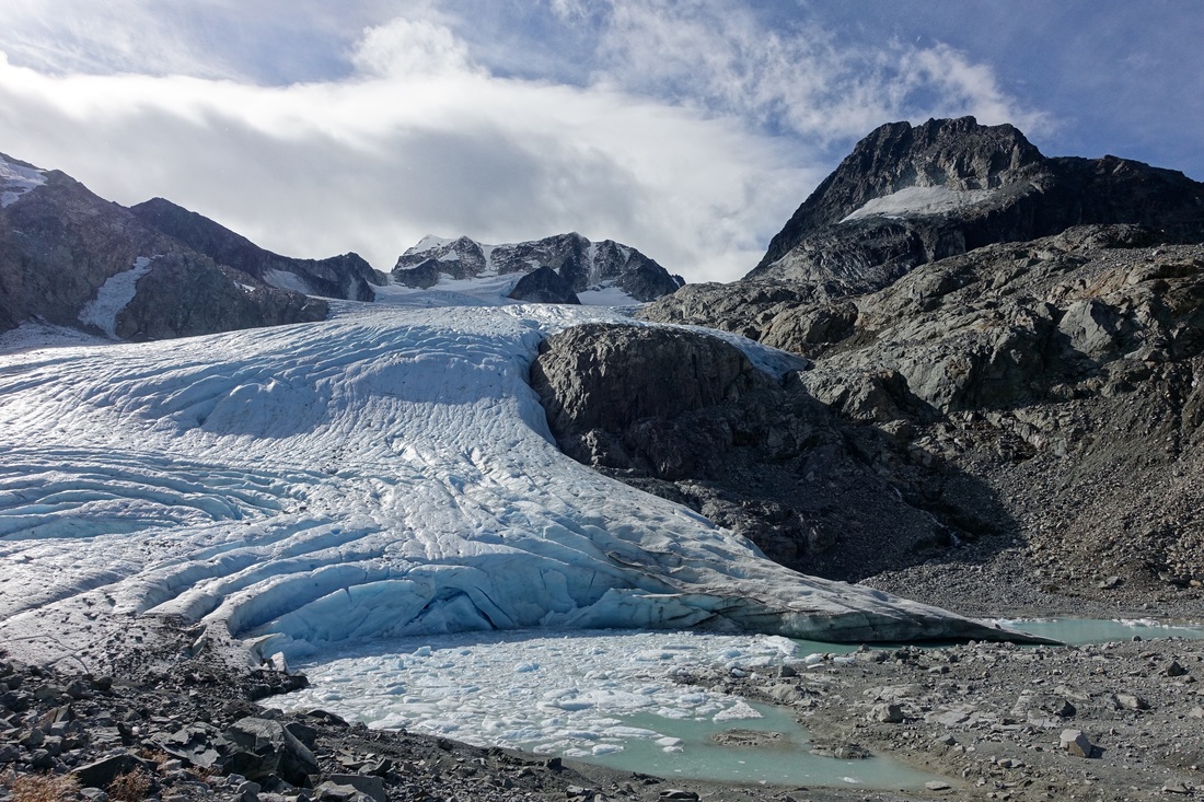 Wedgemount Glacier hike in British Columbia