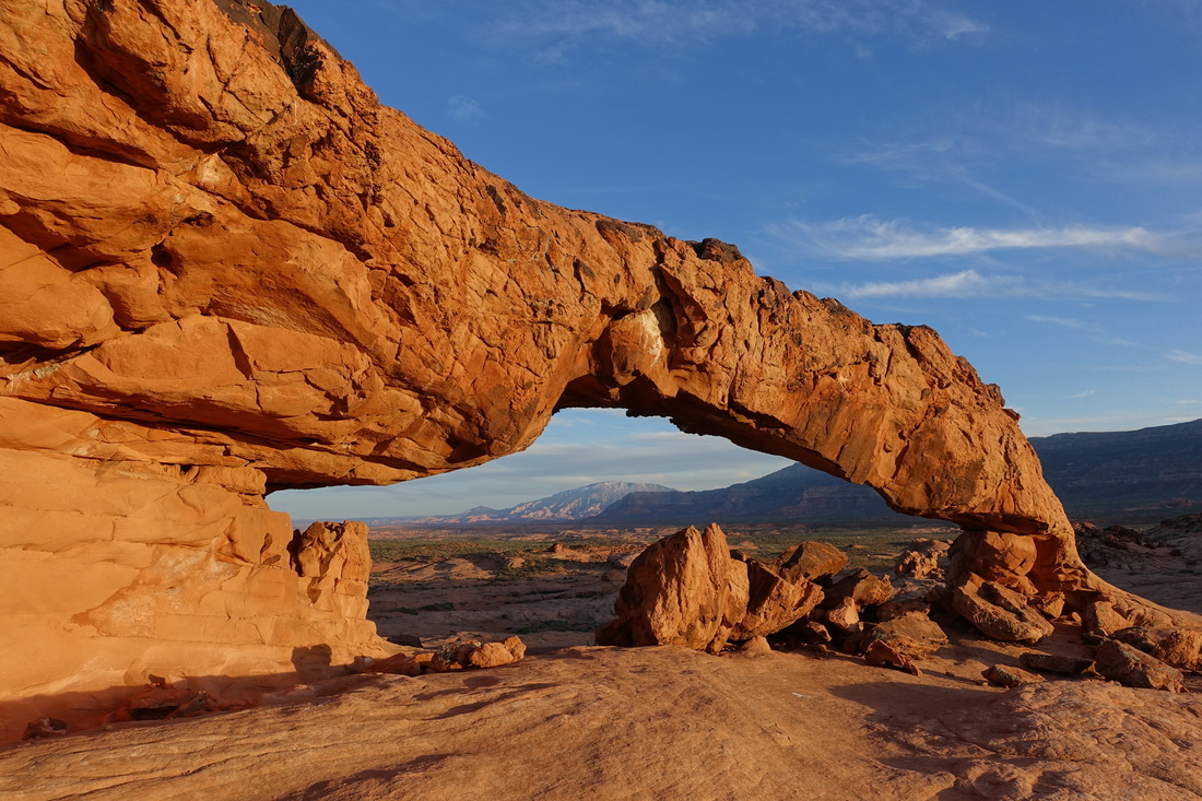 Sunset Arch hike in Escalante