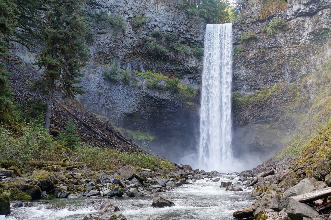 Brandywine Falls hike in British Columbia