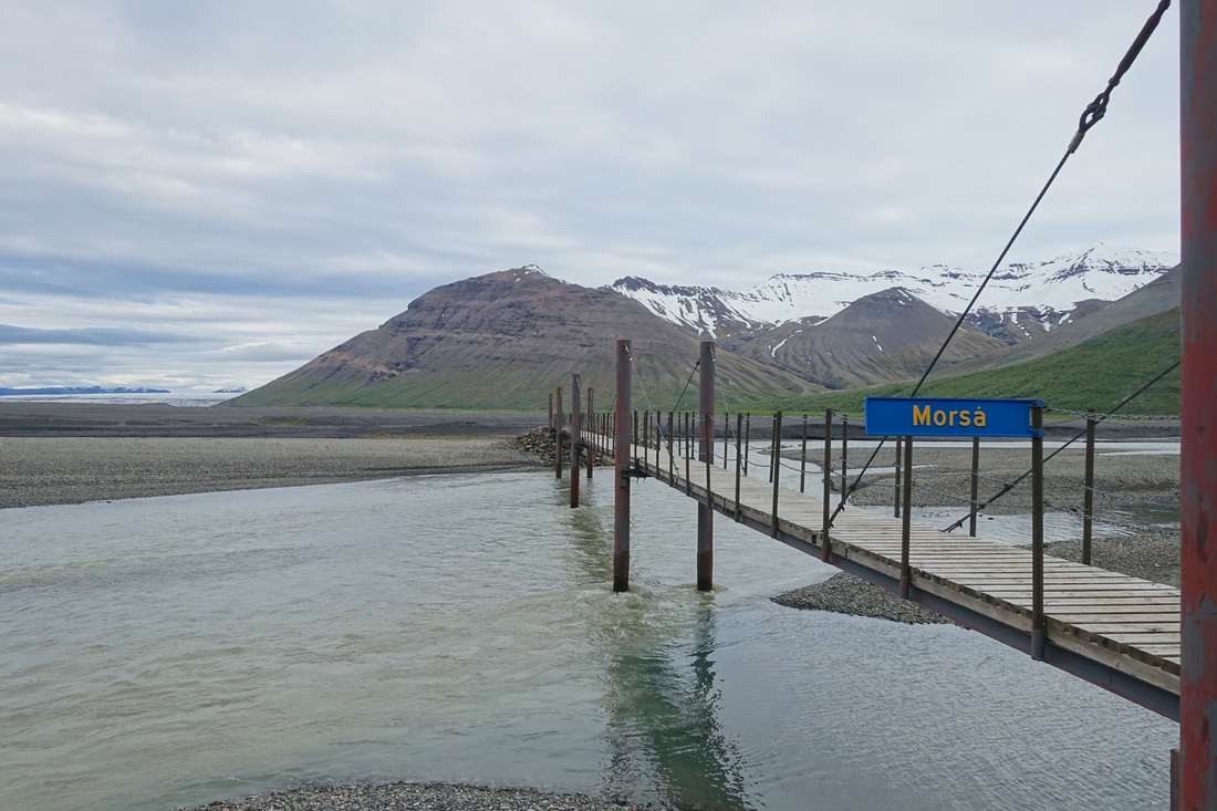 Footbridge on the Morsa river