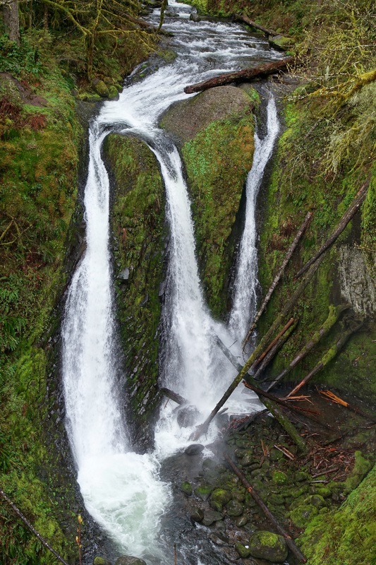 Triple Falls hike in Columbia River Gorge Oregon