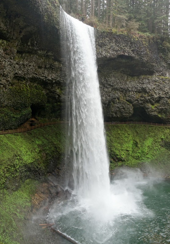 South Falls hike in Silver Falls State Park Oregon