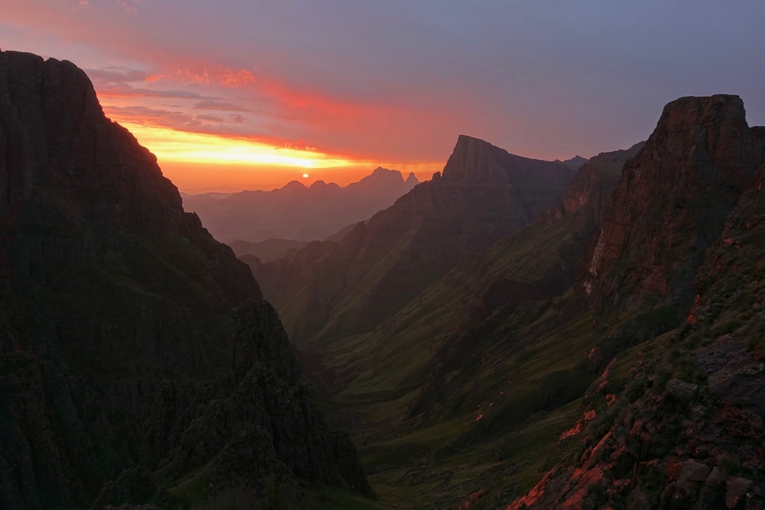 Rockeries pass sunrise in the Drakensberg hike in South Africa