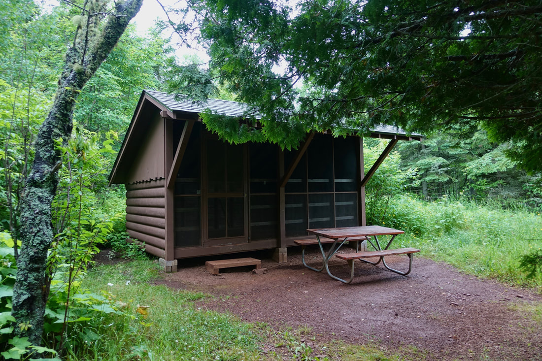 Siskiwit Bay shelter